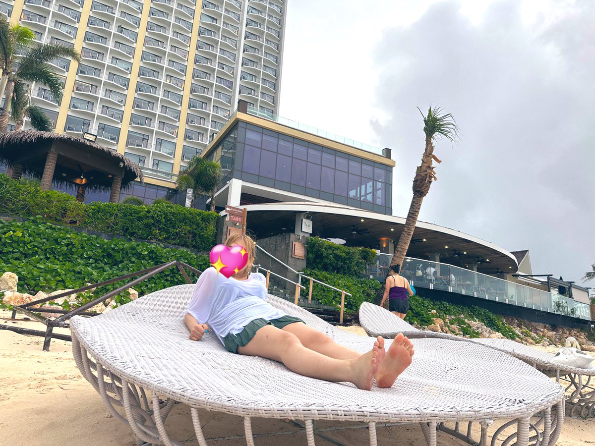 みんな久しぶり〜🦶
ちょっと更新サボりすぎた…😮‍💨
お待たせしてごめんね🙇‍♀️
お詫びに何か企画でもしようかなぁ🤔笑
#あしうら #足 #feet #素足 #裸足 #足裏