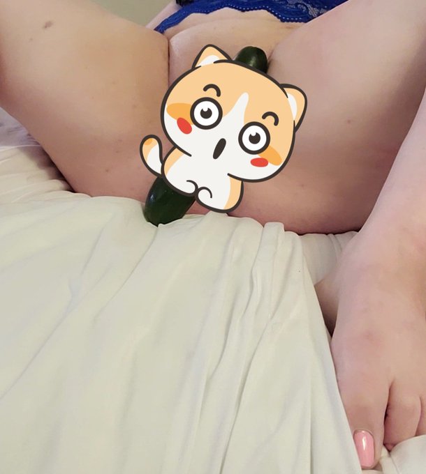 How many servings IS one 🥒cucumber? #NSFW #dildo #insertable #kinky #naughty #Stretching #pussy https://t<a href="/tag/nsfw"class="tags">#NSFW</a><a href="/tag/dildo"class="tags">#dildo</a><a href="/tag/kinky"class="tags"><span>#kinky</span></a><a href="/tag/pussy"class="tags"><span>#pussy</span></a><a href="/tag/naughty"class="tags"><span>#naughty</span></a><a href="/tag/stretching"class="tags"><span>#stretching</span></a><a href="/tag/insertabl"class="tags"><span>#insertabl</span></a>