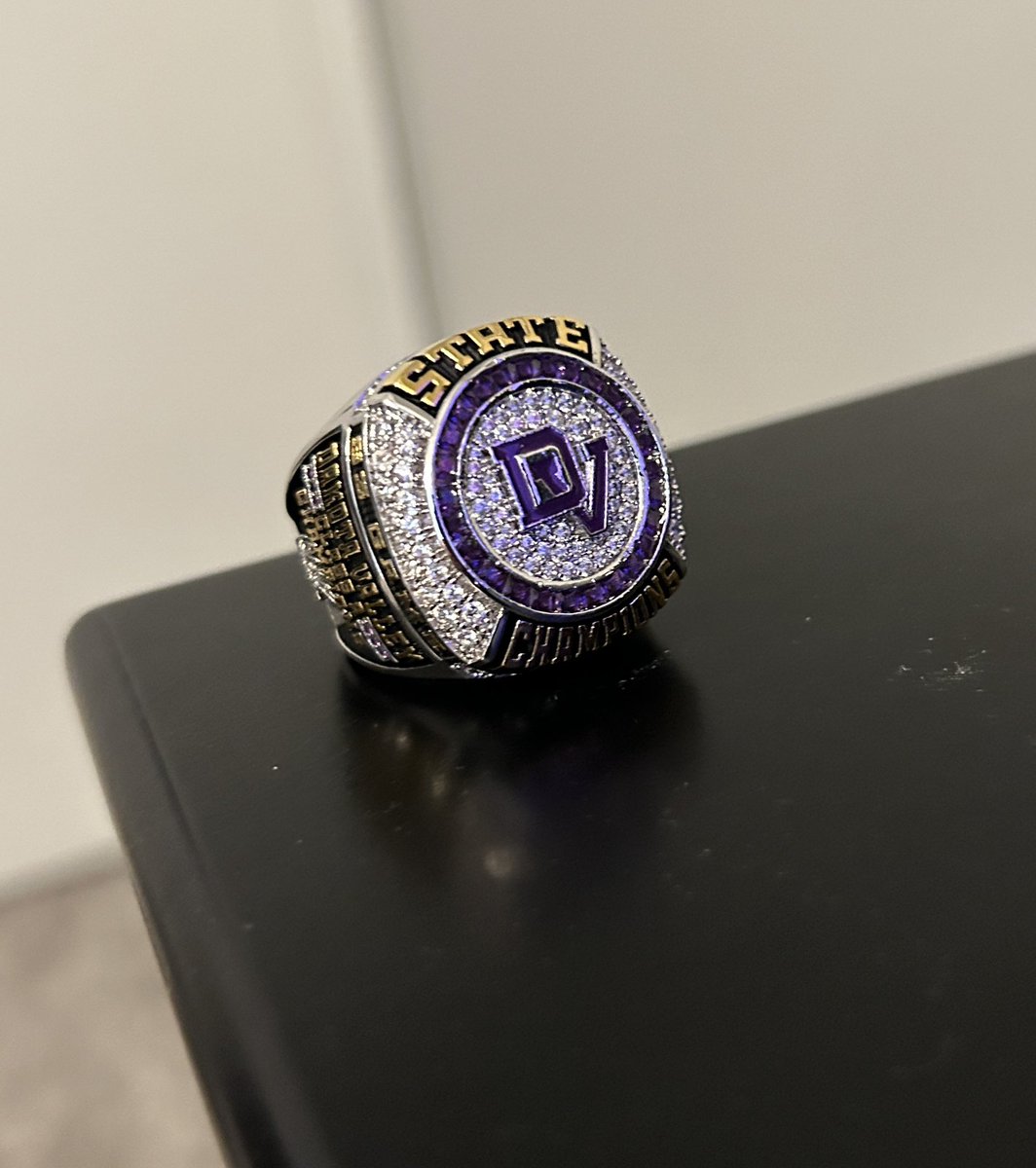 DVMensBball's tweet photo. Passed out the rings tonight for one last championship celebration. Always fun getting the team back together and talking about all of the memories! 
#53InARow #BackToBack #Together https://t.co/bY5ozUBOTA