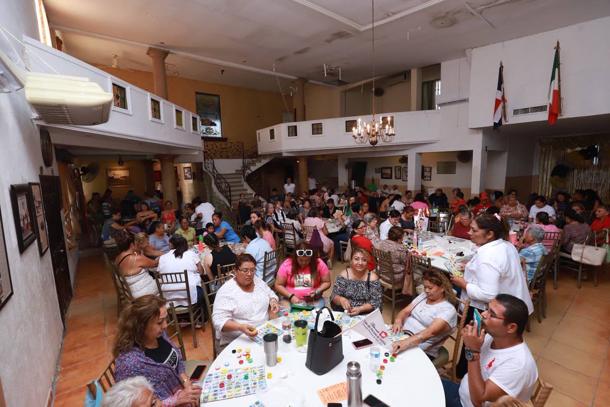 RossyLuque4T's tweet photo. El día de hoy pasé una linda tarde de lotería en el Casino Champayán de la mano y a beneficio del Patronato de la Hacienda del Abuelo “Consuelo Hinojosa de Tamez” para recaudar fondos y apoyar a las necesidades de nuestros adultos mayores. 👴🏻👵🏻✨ https://t.co/GWLOhYsJTg