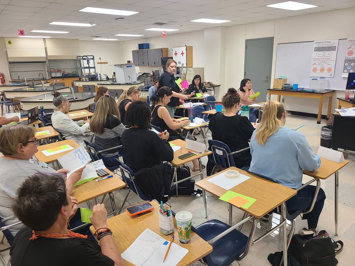 mijemorkysav's tweet photo. Such an amazing day with our elementary science teachers! @gisdnews teachers have one more opportunity to learn what happened "When Harry Met Science" or dive into "Writing, Citing, and Delighting" this Thursday. #GISDscience #HandsOnScience https://t.co/ITUZnD7SGL