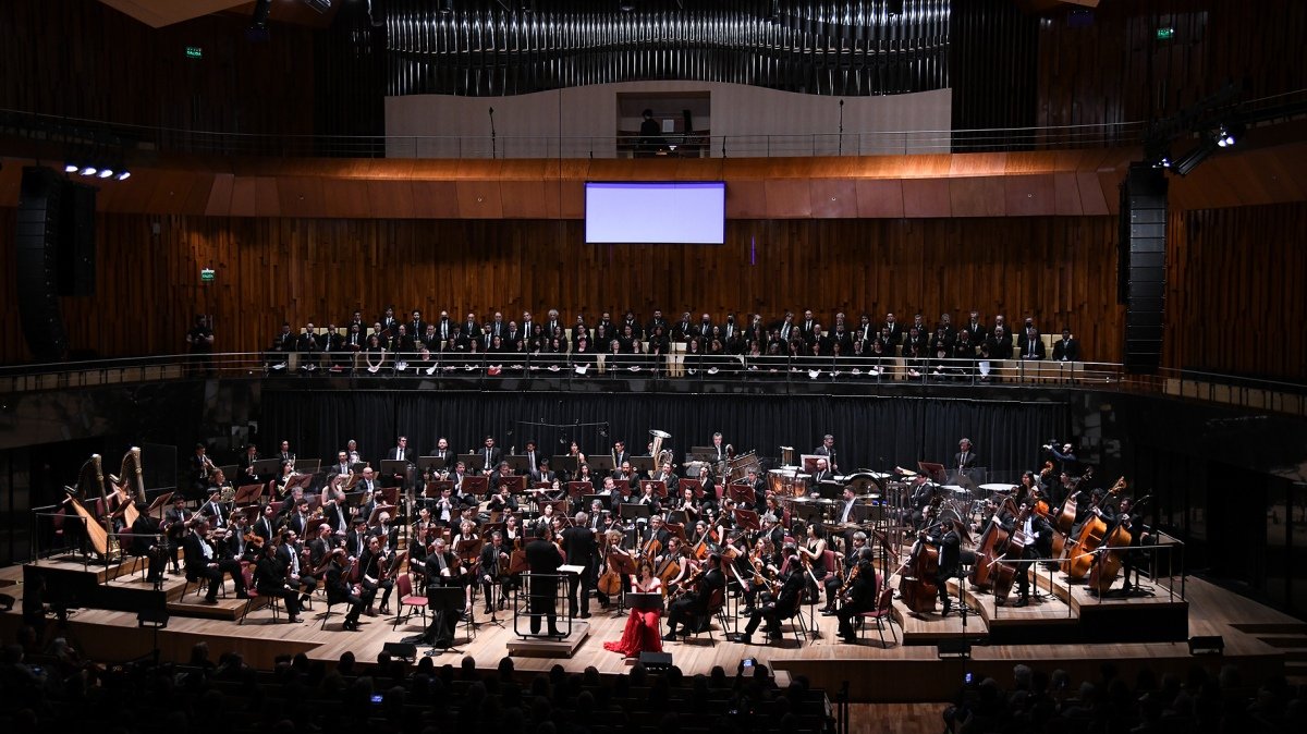 CONCIERTO | Miércoles 26 de julio a las 20.00 en @elCCKirchner 

La <a href="/OSNArgentina/">Sinfonica Nacional</a> dirigida por <a href="/baldinic/">Christian Baldini 🇪🇺</a> interpreta obras de Gandini, Prokófiev y Schumann.
Entrada gratuita con reserva previa en cck.gob.ar
<a href="/CulturaNacionAR/">Cultura Nación</a>