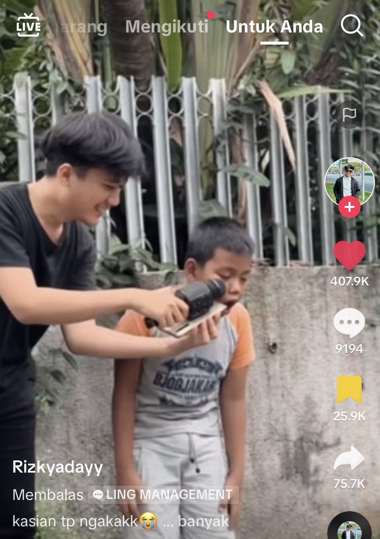 Jacknbrews's tweet photo. Hidup lagi cape capenya…liat prank mic bau taai…ngakak bangett yaAlllahhh https://t.co/YVvkHaltz4
