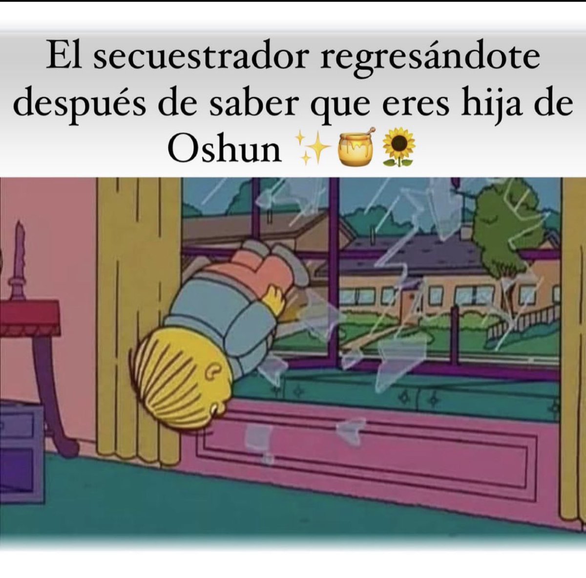 bonbonelly10's tweet photo. Martes de comedia https://t.co/FXTIAGGxqm
