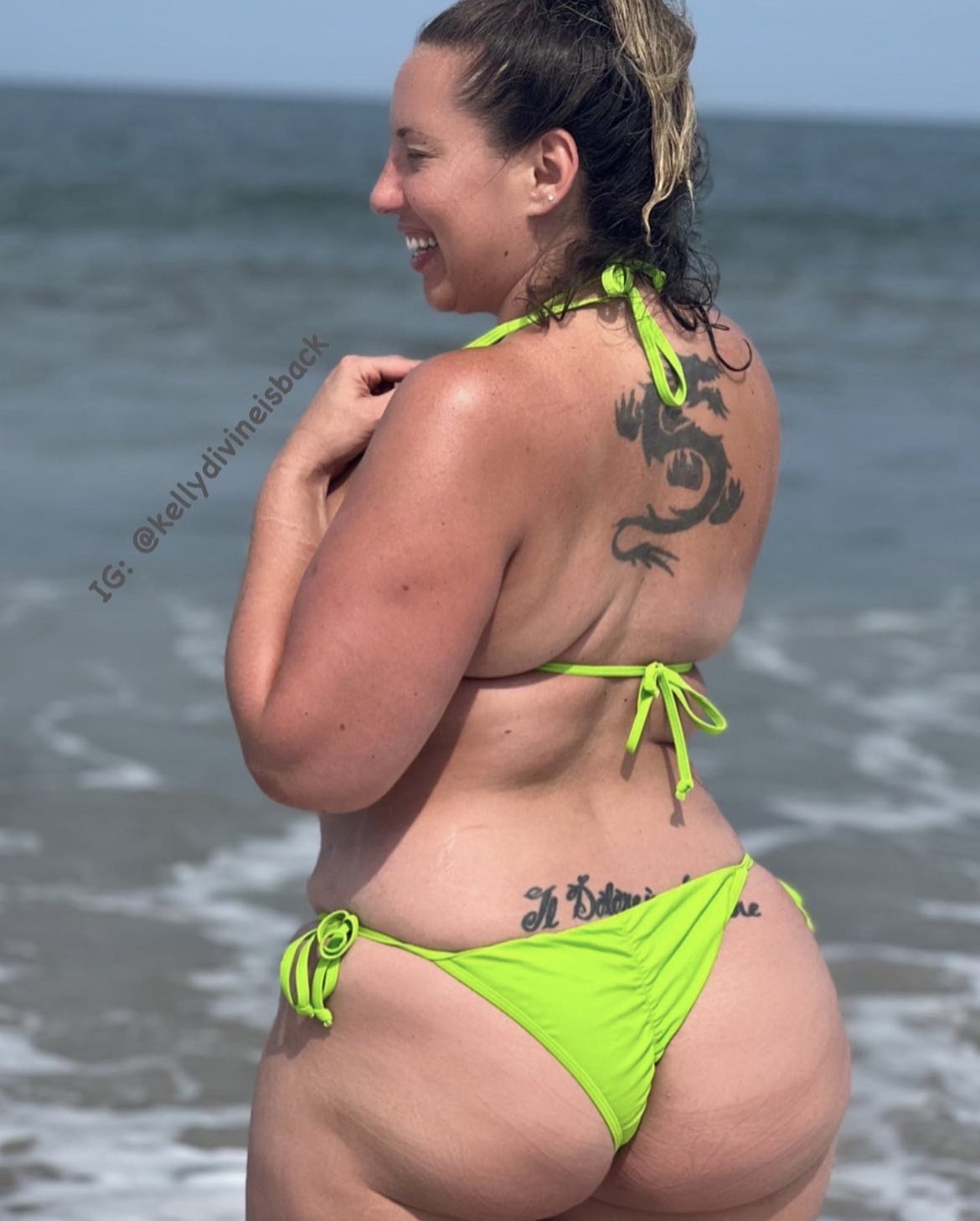 Kelly Divine on X: 🌊🌊🌊 t.coGb9TBStDP1  X