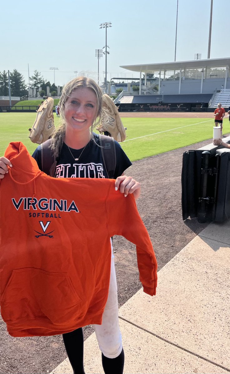 UVA pitching camp today!!  Great instruction and learned some new drills! @UVASoftball @Coach_Jo4444 @catch42softball @SoftballOchs @jackie_magill @ritalynngilman @VirginiaOCElite