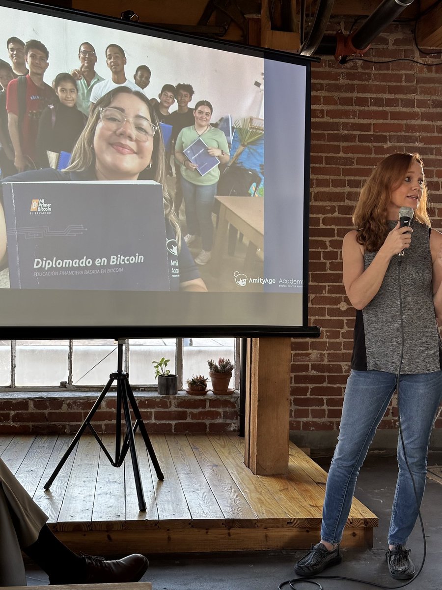 iDidntTellYa's tweet photo. Just wanted to give a shout-out &amp; a thank you to @tulsadao for allowing me to share the work we are doing @AmityAge at their Tulsa #Bitcoin  meetup tonight. Thank you to @WRB007 &amp; @cbspears for inviting me &amp; making this happen! I look forward to more cooperation in the future. https://t.co/P2ipAH7F2d