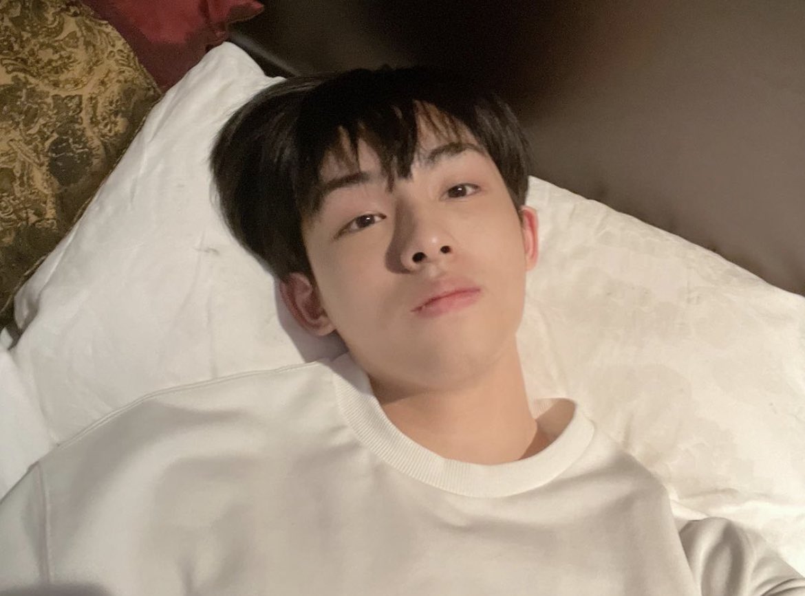 carlaessic's tweet photo. salah baju (edisi mpls)

ㅡ winwin few tweets au https://t.co/fOxa4ie9hq