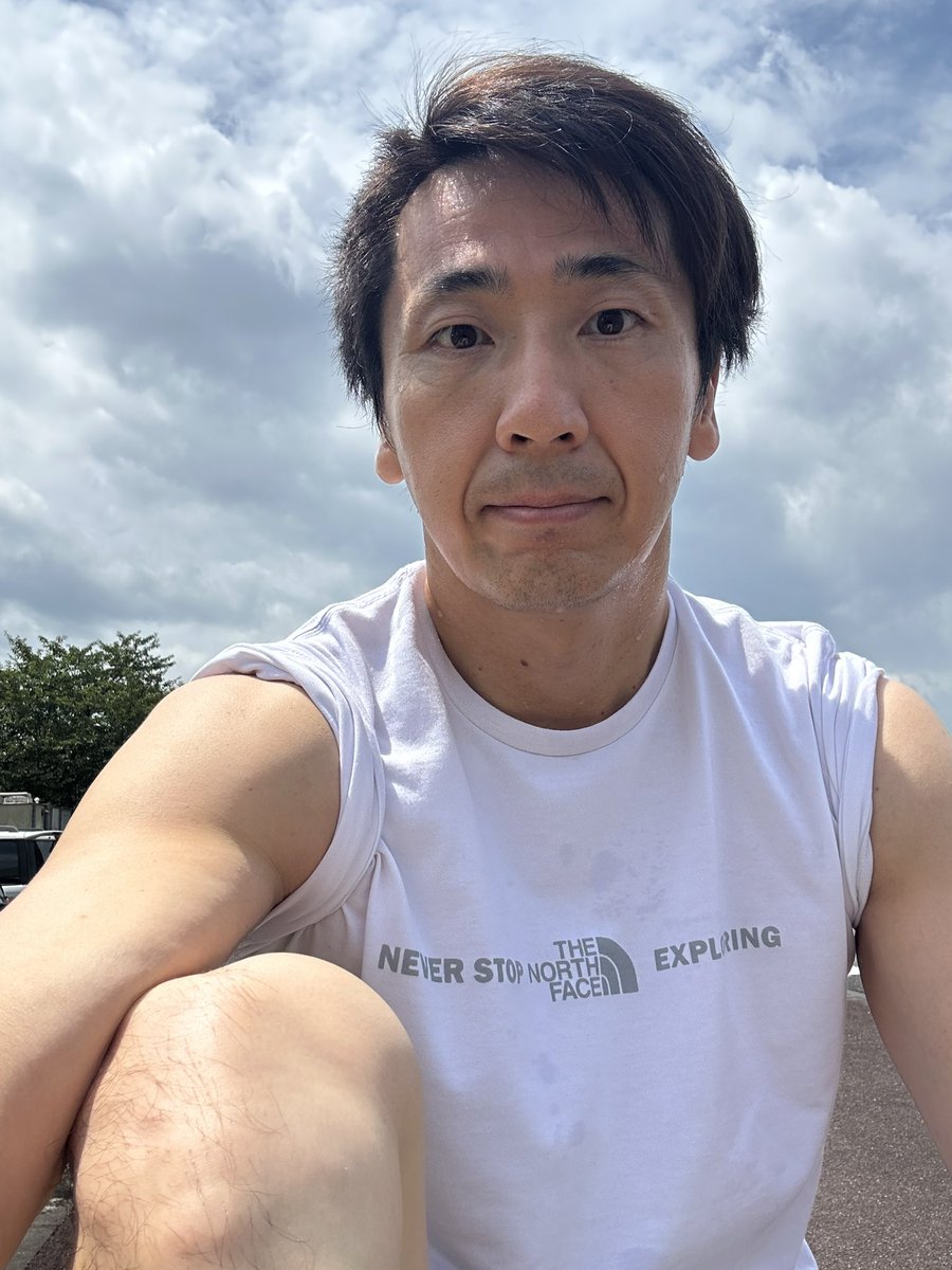 TsugioMatsuda's tweet photo. 無事、退院しました🙇‍♂️
辛い中でも、リハビリ、トレーニング🏋️を支えて頂き、ありがとうございました👍
歩ける喜び、運転出来る喜びを改めて感じます😊
まだ、乗り越えなければいけないハードルもありますが、しっかり頑張ります💪
ニスモのSNSサイトに、メッセージも掲載しています。ご覧下さい😊 https://t.co/HKuOqsDObo