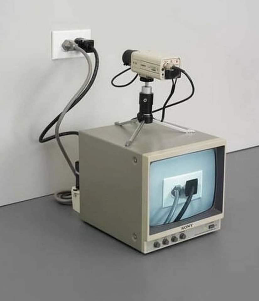 GijoVarghese_'s tweet photo. Don't backup your site to your own server 💾😀 https://t.co/VJi7UAaLOG