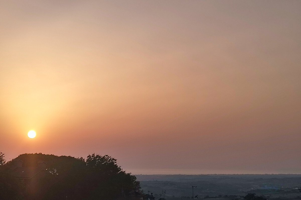 saradonati's tweet photo. Buongiorno dalla Valmarecchia #emliaromagna https://t.co/vmzDtPwjVw