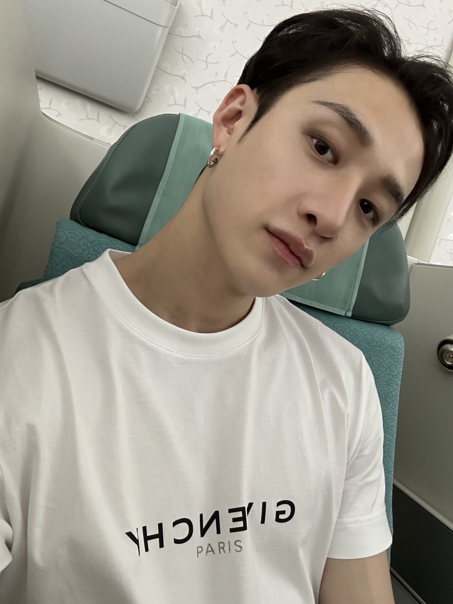 balonnyasar's tweet photo. 「230719」🐺

aku akan pergi dengan selamaaaaat https://t.co/4VjYW7f2Vq