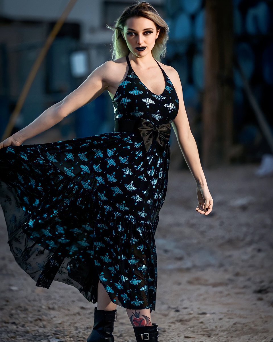 Organizing photos and thinking about doing a shoot this weekend 🤔also I just love this dress 😈
Photo taken by <a href="/Cooper_BurnsAz/">Cooper_Burns.Az</a> 
Dress from <a href="/BlackMilkTweets/">BlackMilk Clothing</a> 
.
.
#altgirl #altmodel #altfashion #alternativefashion #alternativegirl #alternativestyle #blackmilkclothing #outofcosplay