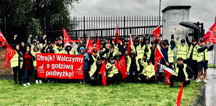 UniteunionNI's tweet photo. Further two days of strike action confirmed as dispute at Vista Therm escalates following union-busting response of management
Read more here: https://t.co/uQsDRPbmzG https://t.co/FxVoS18JCB