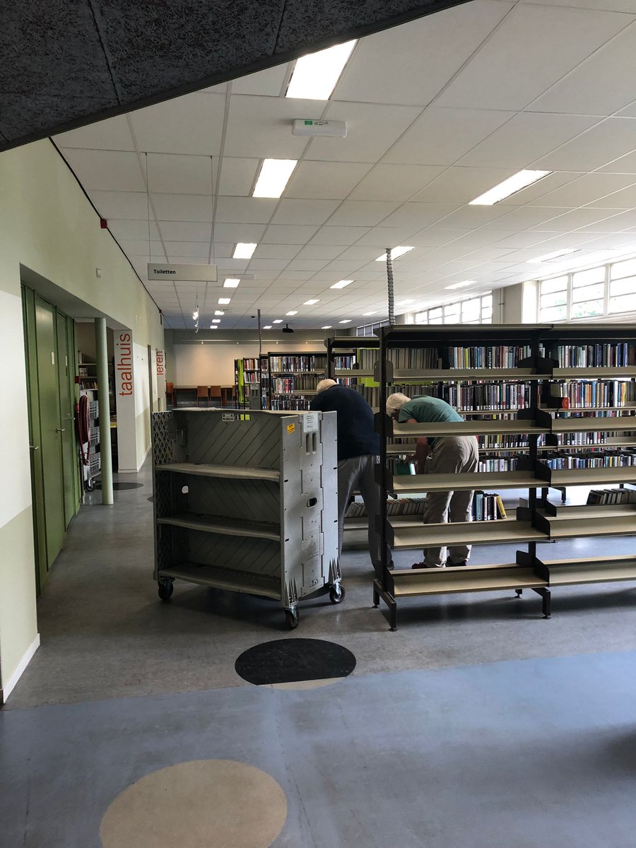 Bibliotheek Voorschoten-Wassenaar (@obvw) on Twitter photo We zijn begonnen! ⚒🪚📚
Bibliotheek Voorschoten krijgt een nieuw jasje en is gesloten t/m woensdag 26 juli.
Vanaf donderdag 27 juli kun je om 10.00 uur weer terecht in een geheel vernieuwde bibliotheek!
#obvw #voorschoten #restyling #dankzijonzevrienden <a href="/GemeenteVSN/">Gemeente Voorschoten</a> We zijn begonnen! ⚒🪚📚
Bibliotheek Voorschoten krijgt een nieuw jasje en is gesloten t/m woensdag 26 juli.
Vanaf donderdag 27 juli kun je om 10.00 uur weer terecht in een geheel vernieuwde bibliotheek!
#obvw #voorschoten #restyling #dankzijonzevrienden <a href="/GemeenteVSN/">Gemeente Voorschoten</a>