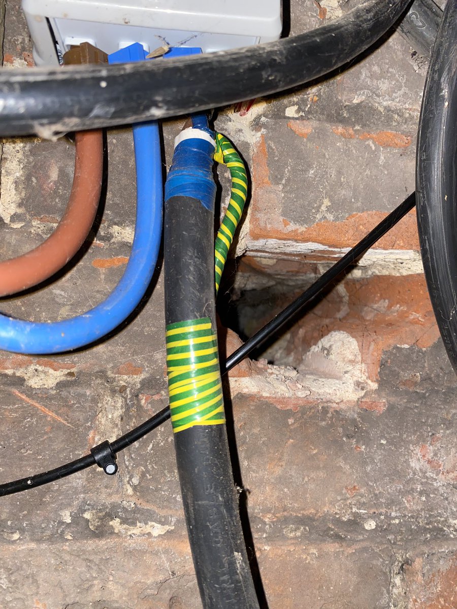 Temp feed to a building site, quality install 🙄