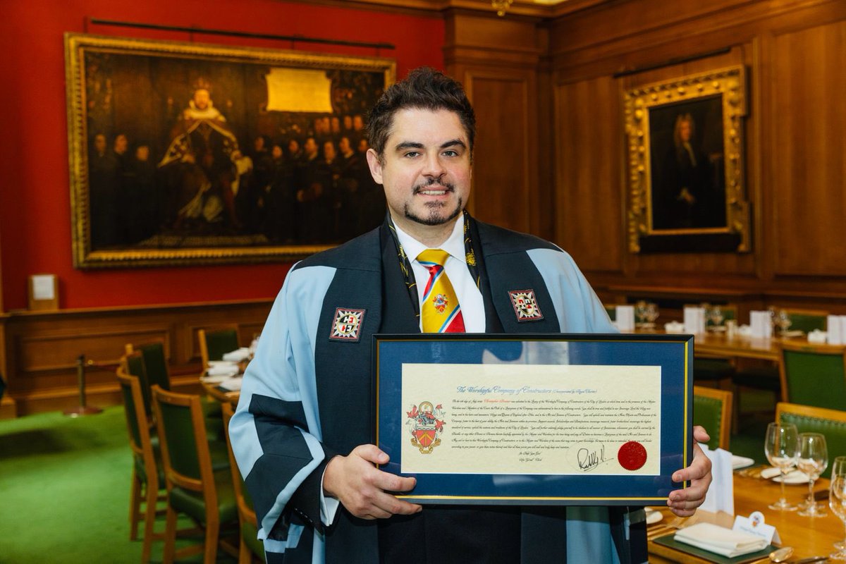 preconvision's tweet photo. On Thursday 06 July at 11:30hrs, that day Christopher was admitted into Court, clothed and promoted from Freeman to a Liveryman of the The Worshipful Company Of Constructors of the City of London Corporation.

#liveryman #livery #cityoflondon https://t.co/sCIfJVpgRp