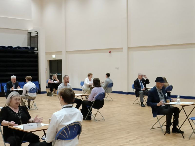 theduxdigital's tweet photo. Our Co-Founder, Jason, took part in a mock interview day @MoulshamHigh yesterday. 

This was an opportunity for the Year 12 students to brush up on their interviewing techniques.

Thanks to @EssexWorkSkills for organising the day👨‍🎓😎

#InspiringStudents #MoulshamHigh #Chelmsford https://t.co/U8FiUkUTjr