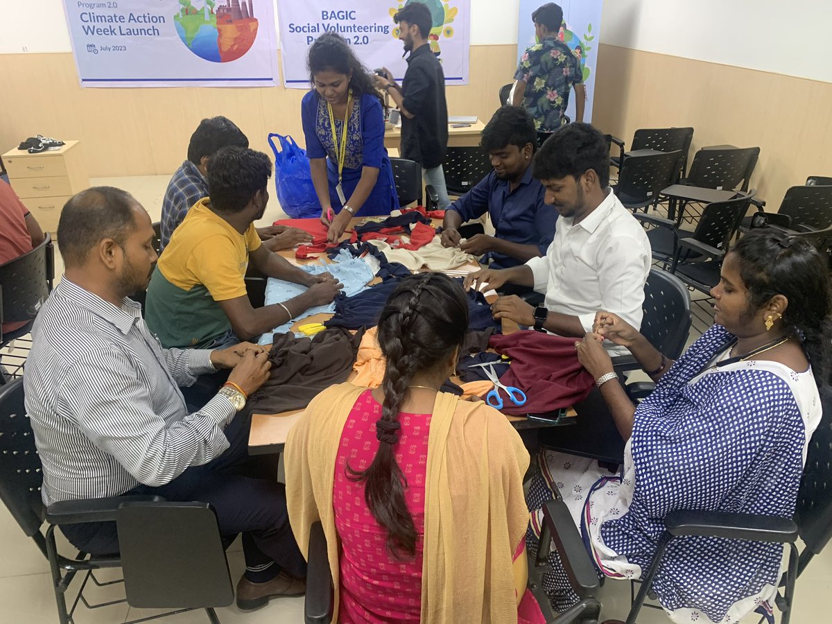Thuvakkam's tweet image. During the climate action week launch, at BAGIC social volunteering program 2.0 by Bajaj Alliance with Goodera, we Thuvakkam glad to engage more than 30+ volunteers in a Tshirt to Tote bag making event. 

#Thuvakkam #Goodera #BajajAlliance #Volunteer #EmployeeEngagement