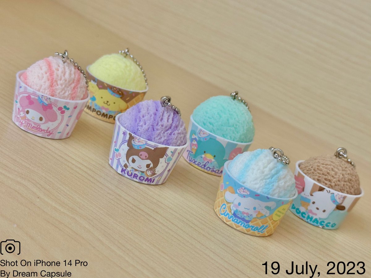 dreamcapsuleCEO's tweet photo. 🌟新入荷ガチャ商品プレゼントCP🌟

サンリオキャラが可愛いアイスになって登場🍨
「サンリオキャラクターズ アイスクリームキーチェーン」

フォロー&amp;RTしていただいた方の中から抽選で2名様に全6種セットをプレゼント🎁
ドリカプへの入荷日とキャンペーン詳細は↓

#ドリームカプセル #ガチャ専門店 https://t.co/f1UdUo89Ug