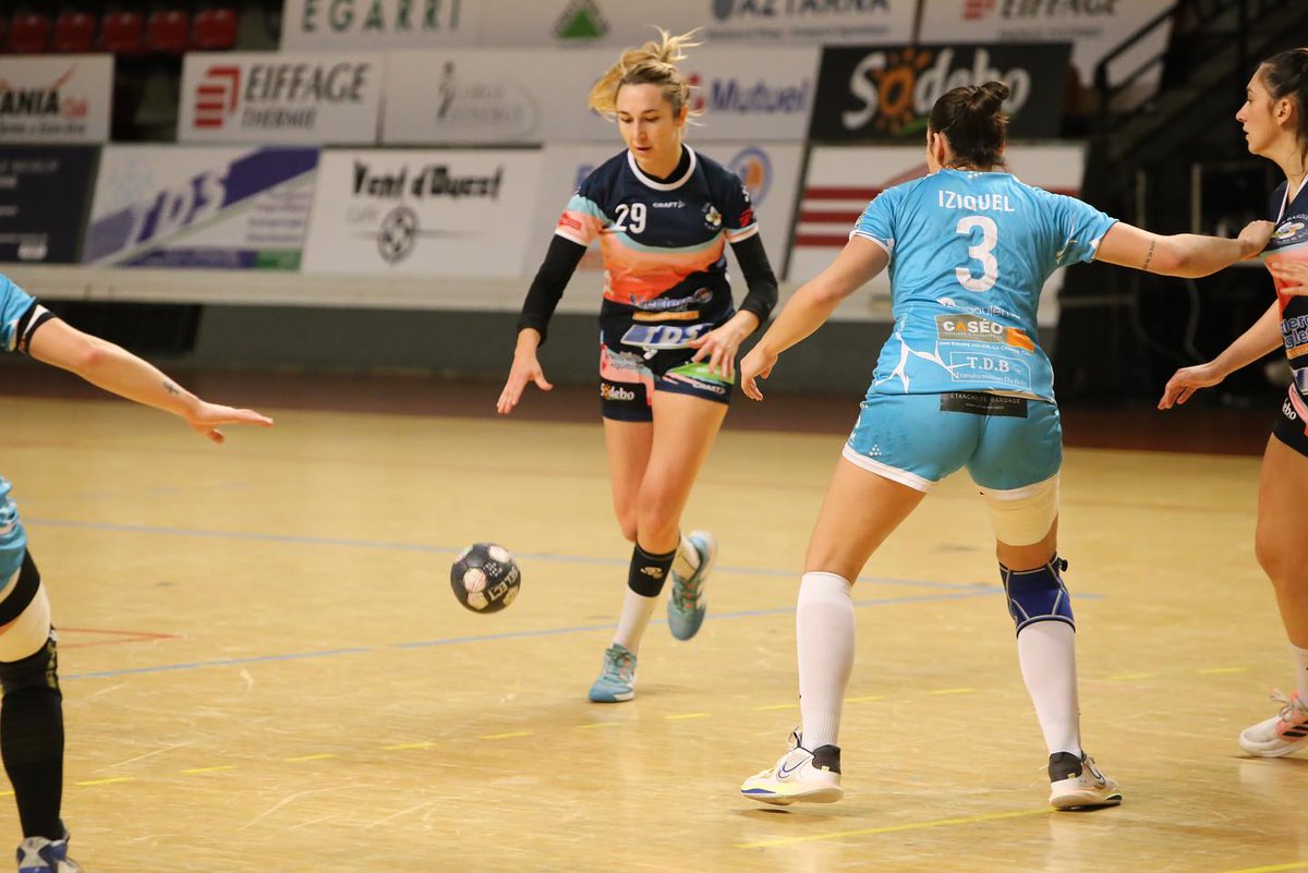 cotebasquehb's tweet photo. 🔂 𝗣𝗥𝗢𝗟𝗢𝗡𝗚𝗔𝗧𝗜𝗢𝗡

➿ N°29 _ Manon Tisseyre, arrière/demi-centre

💬 https://t.co/7PXpEjpXdh https://t.co/2srRAHlRsw