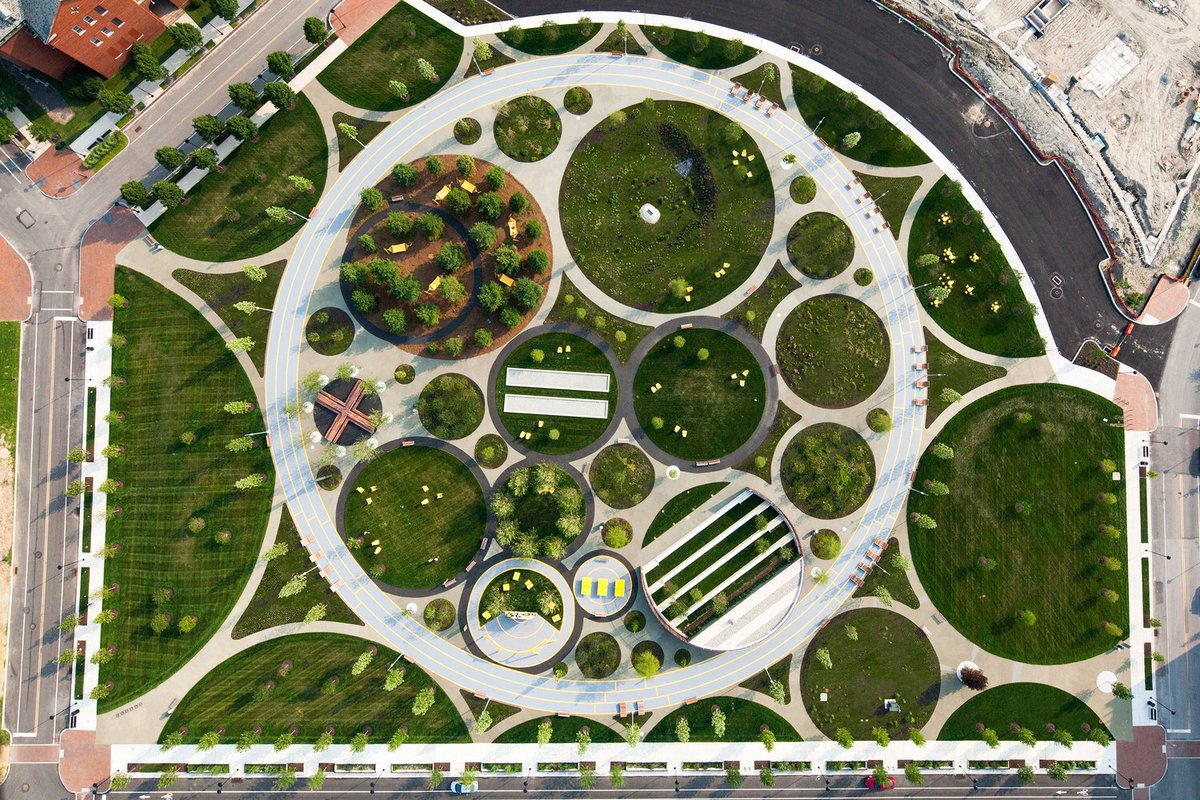 archiplain's tweet photo. ARCHIPLAIN Why Landscape Architecture Matters Now More Than Ever #freeapartmentplan #freeunitplan #freeflatplan https://t.co/bxaqTnkuzk https://t.co/Li6m4MuMYE
