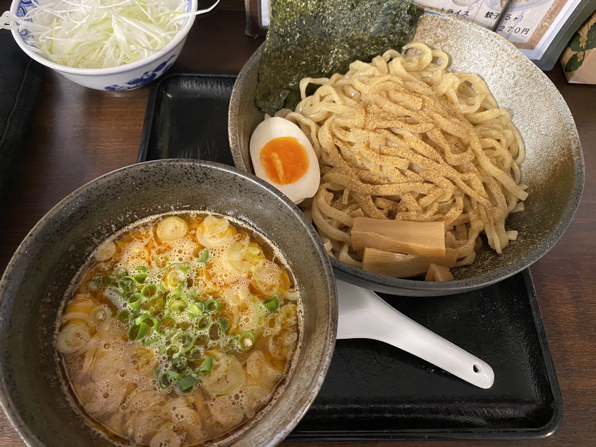 praph_0506's tweet photo. 初めてお伺いさせていただきました🍜
落ち着いた雰囲気の店内(ง  -᷄֊-᷅)ว
迷いましたが､辛みそつけ麺を注文🙌
なんだろ…定期的に通いたくなるww
とにかく美味しかったです(∩´∀`∩)
お値段も安かった🫶
ごちそうさまでした😋

 #麺屋ゆうき 
 #辛みそつけめん
 #水戸
 #ラーメン https://t.co/ElFzAxqqyW