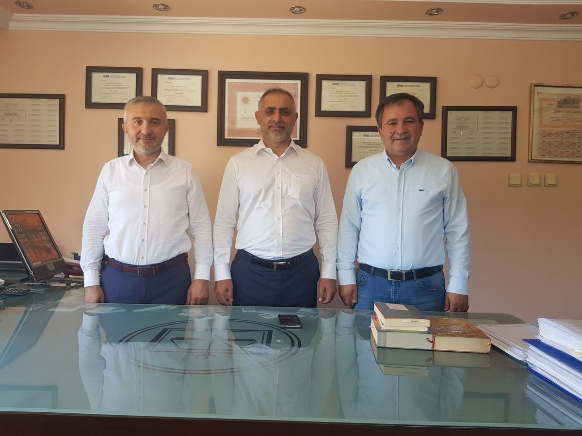 AFM Hukuk Büromuzda birlikte çalıştığımız degerli kardeşim           Av. Mehmet Erol;  2019-2022 yılları arasında Türkiye Futbol Federasyonu (TFF) Profesyonel Futbol Disiplin Kurulu' nda (PFDK) başarılı bir şekilde görevini ifa ettikten sonra,  şimdi  ise Türkiye Futbol