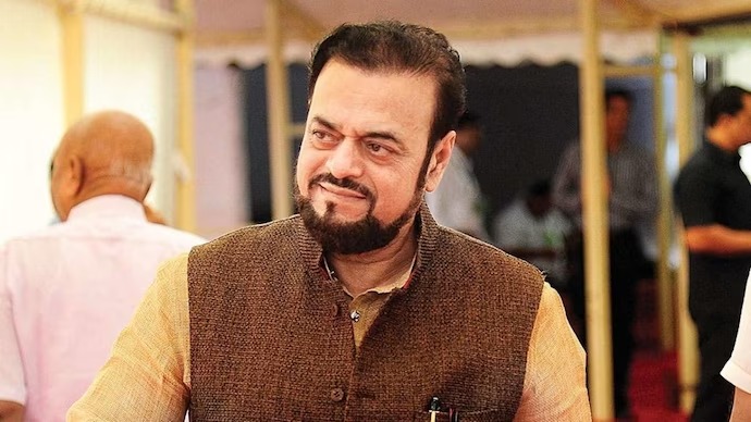 MaxMaharashtra's tweet photo. हम वंदे मातरम् नहीं कहेंगे; अबू आझमी
https://t.co/6OjorygppR
#AbuAzmi #HinduMuslim #VandeMataram #MansoonAssemblySession #MansoonAssembly2023 #Mumbai #MaharashtraNews #MaxMaharashtra https://t.co/HgQ6LUJ0GW