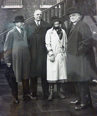 alex_browne478's tweet photo. In 1922, #AdaSalter became the first female Mayor of #Bermondsey and the first ever female Labour Mayor. She had a vision of a better Bermondsey, and one of her biggest dreams was grounded in the idea that improving the urban environment would benefit #publichealth and #wellbeing https://t.co/k686inKm0K