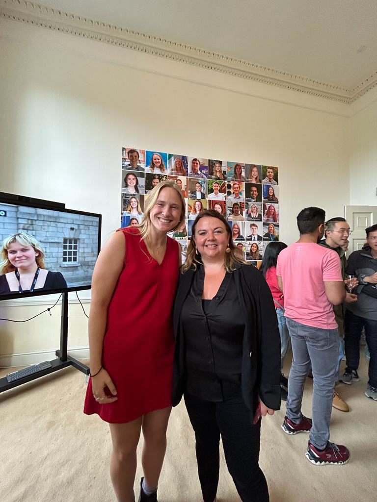 Delighted to attend <a href="/unddublin/">University of Notre Dame Dublin</a> to see the <a href="/NotreDame/">University of Notre Dame</a> interns sign off on their time here in #Dublin this summer. In particular the amazing Lizzie Stifel who worked with us &amp; <a href="/hegarty_susan/">Dr Susan Hegarty</a> 
Wishing you all the very best in your future careers &amp; you are always so welcome back 🇺🇸🇮🇪