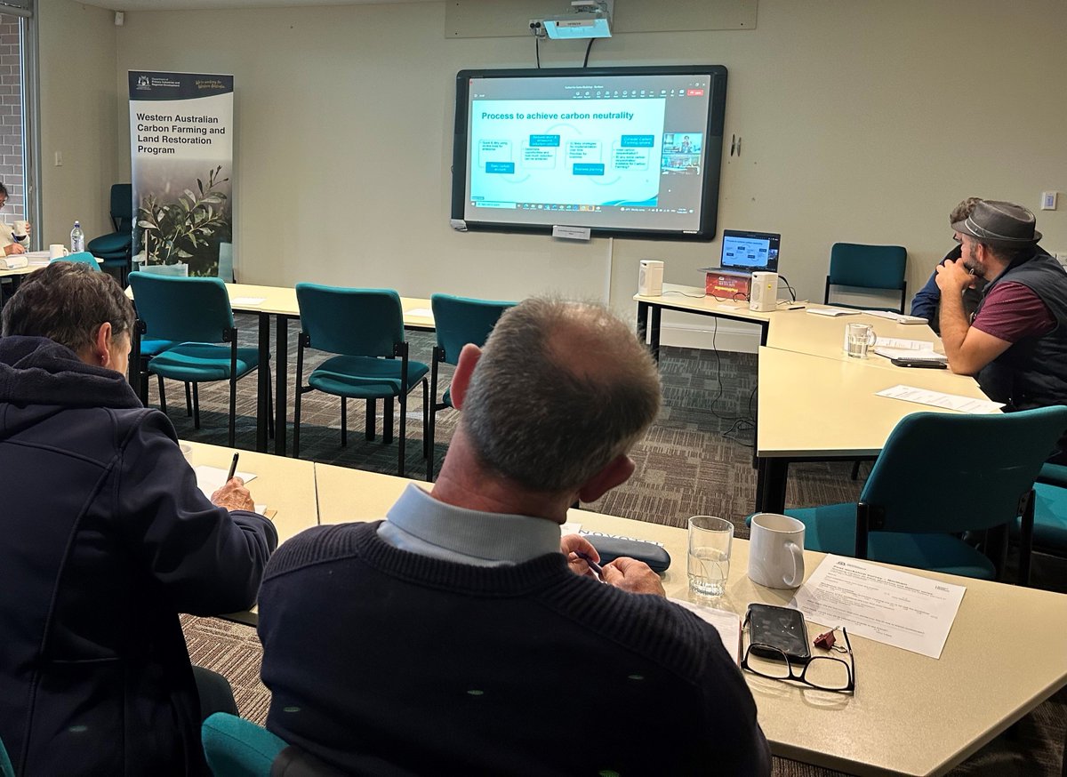 In June, we ran 3 successful Carbon Farming workshops in Northam, Manjimup & Woodanilling. The next round is coming to Dalwallinu, Yuna & Mt Barker! Register your interest to host a workshop near you:
agric.wa.gov.au/form/2022-carb…

#CarbonFarming #RegionalWorkshops #SustainableFarming