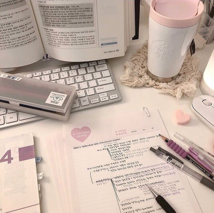 dqlvbs's tweet image. hello #studytwtph #studytwt ! i'm looking for study buddies / moots  

— about me ! 
🍃 . . yiue [she/her] '08, virgo, intp
🌷 . . incoming grade 10 student
🍄 . . svt, graphic design, books, music, studying

♡ / ↻ to be moots !! 💘