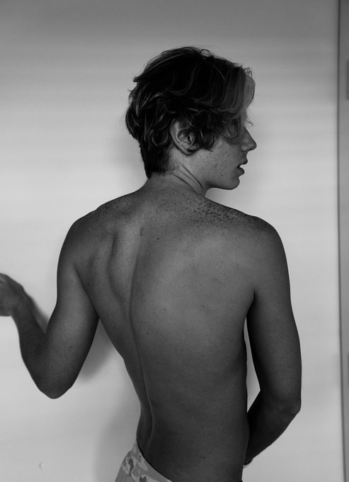 I suck 🍆 but only on days that end in &ldquo;y&rdquo; https://t.co/ZHzP5DctTc