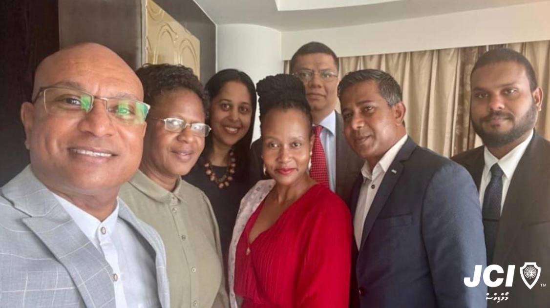 In a discussion with the Commonwealth Pre-Elections Assessment Team, JCI Maldives leaders highlighted the significance of youth and civil society involvement, transparency, and accountability in politics for an inclusive electoral system.
 
<a href="/ElectionsMv/">Elections Commission</a> <a href="/commonwealthsec/">The Commonwealth</a>