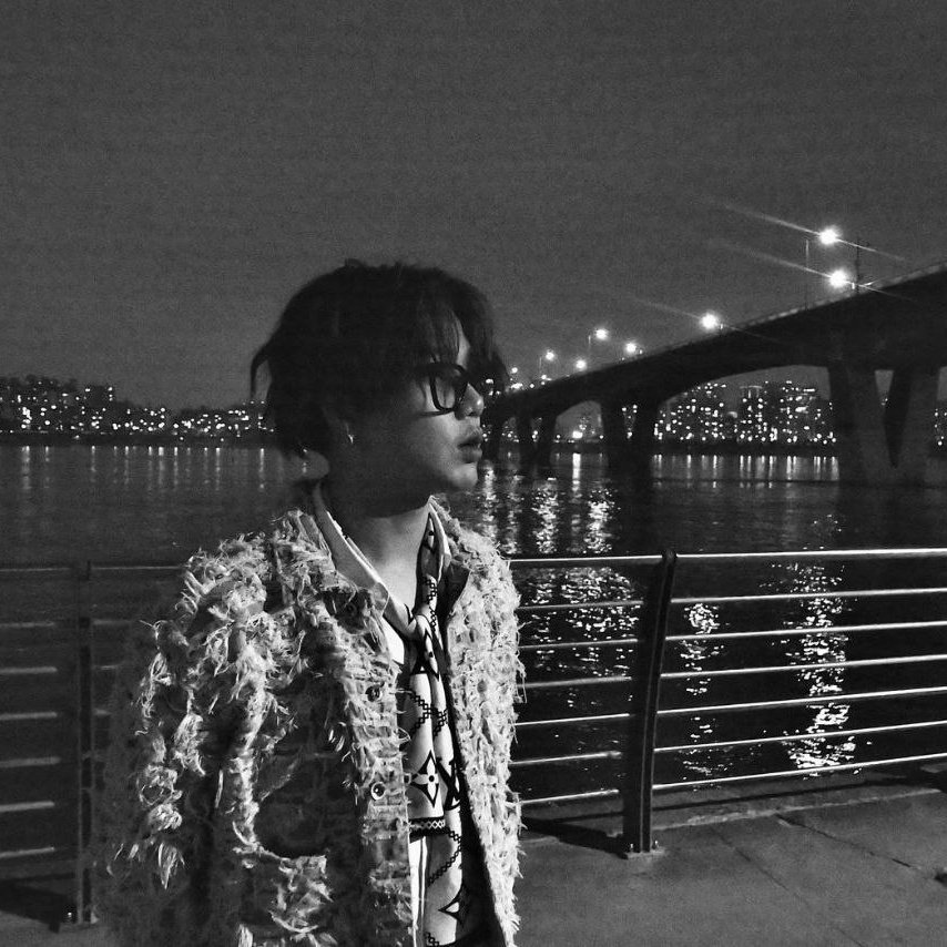 hyfnsuk's tweet photo. #FotoProfilBaru https://t.co/BHlpQnRGoV