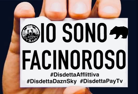 ladolcejuve's tweet photo. Prima pagina della Gazzetta e niente sempre offensivi nei confronti della mia squadra...mercatone Juve in senso dispregiativo
#boicottalagazzetta 
Pensassero alla loro squadra del cuore super indebitata che da lezione di valori morali 🎪🤡
#Gravinaout #FGCIMAFIA 
#intermerda https://t.co/AzTU9bDoEt