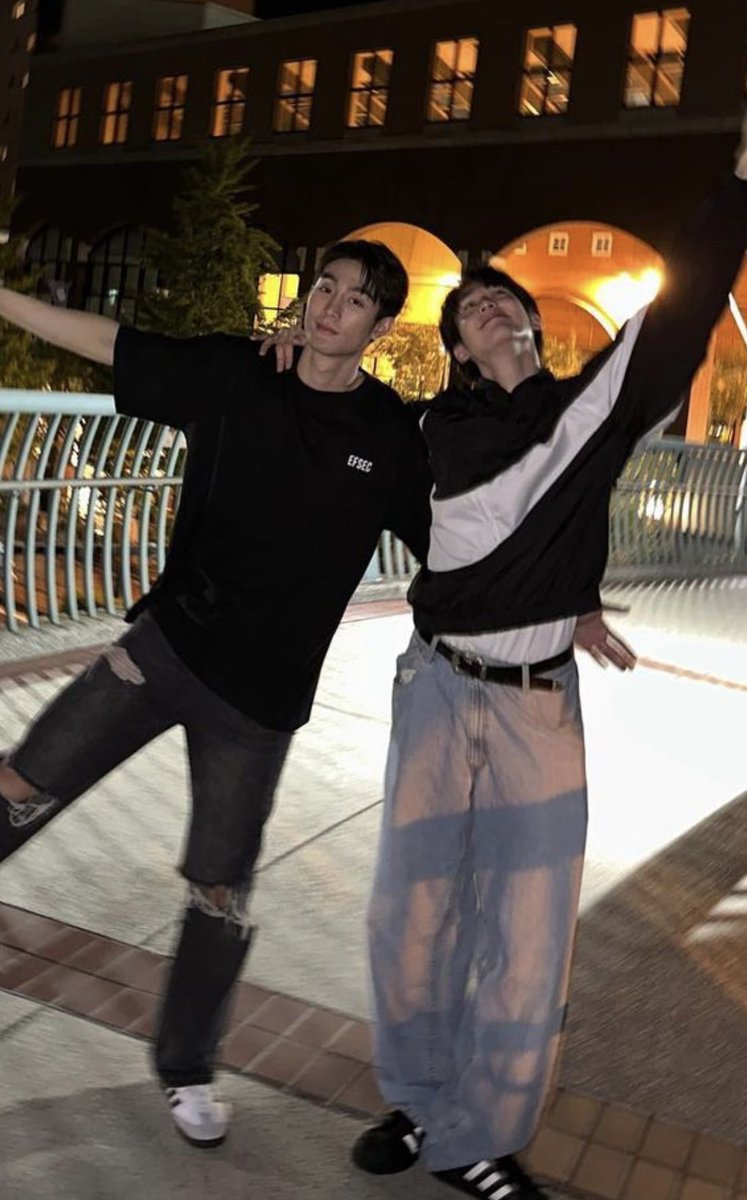 ⎯ bb ft. @bewtbeaut tweet media