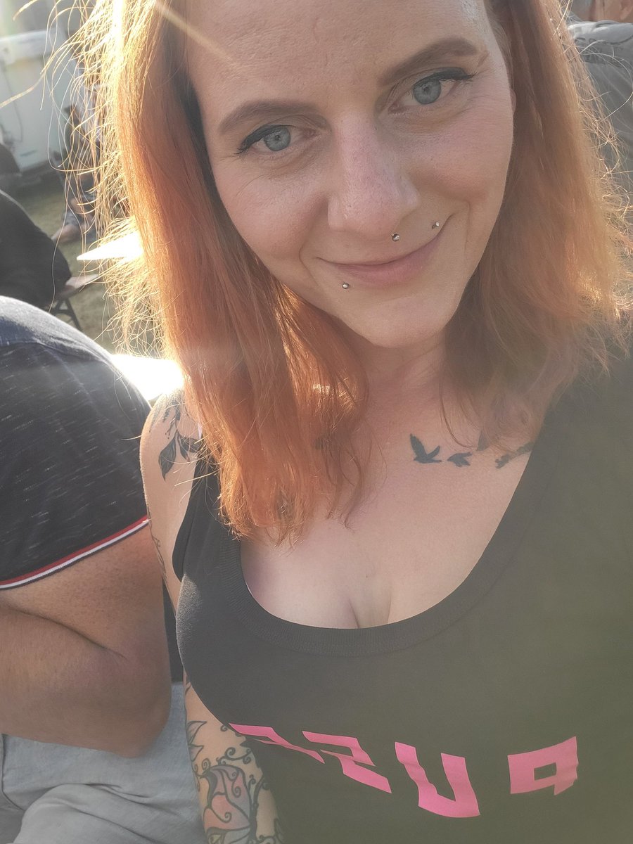 Leider wars wie immer wieder viel zu schnell vorbei gewesen, aber unbeschreiblich Geil. 😍 Wünsche euch einen schönen Mittwoch.

#Rammsteinkonzert #geilertag #mussmanerlebthaben