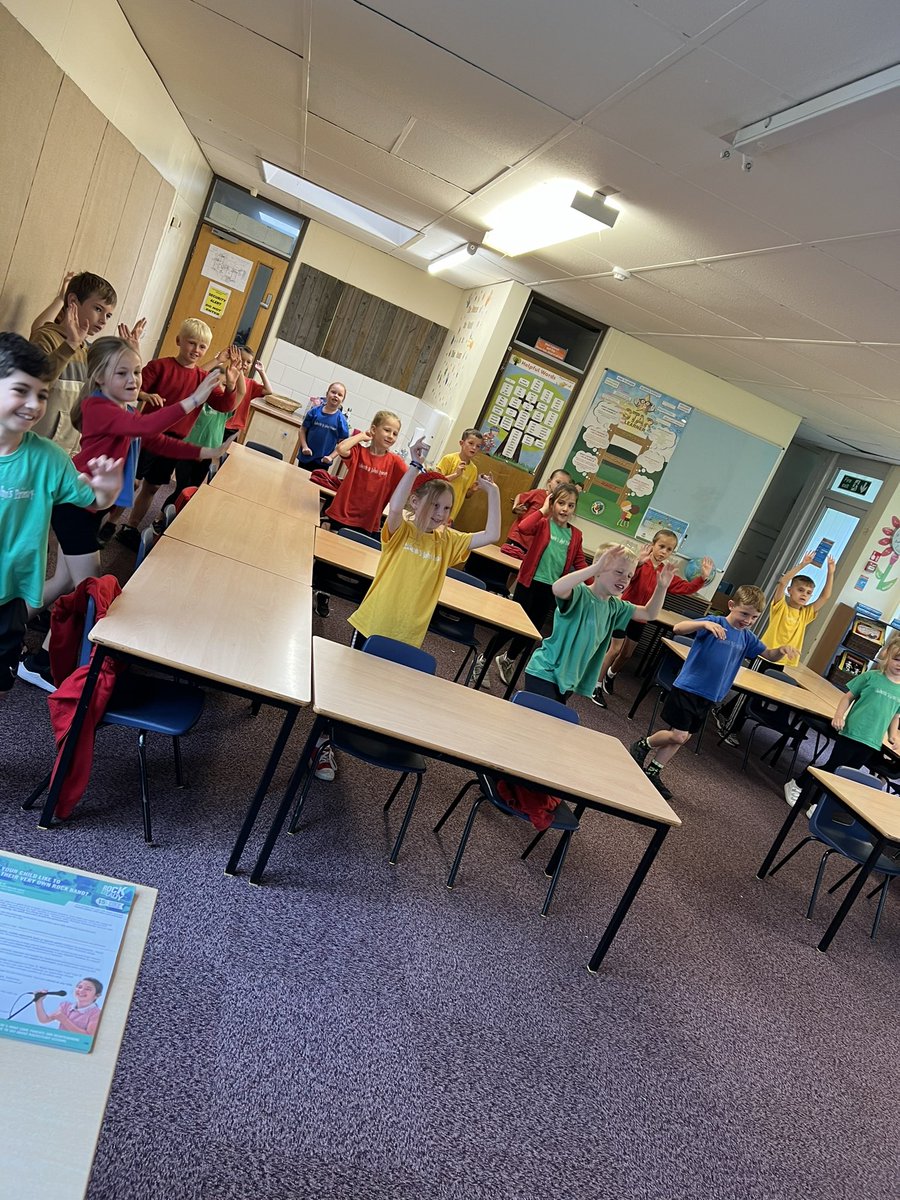 DSJ_Year2's tweet photo. Bringing PE indoors today thanks to the good old English summer 🌧️ https://t.co/gzz0MM6yUi