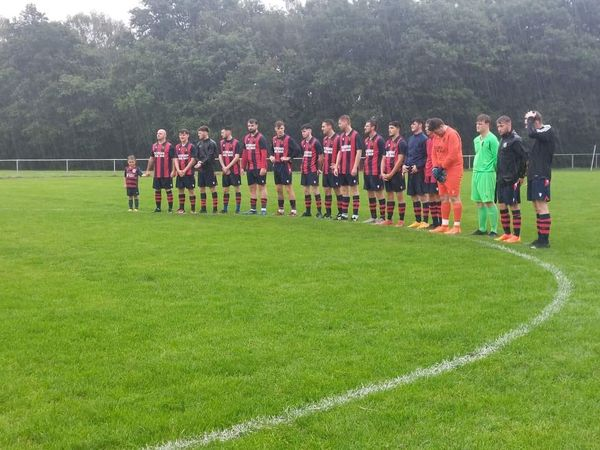 PontardaweTown's tweet photo. A great honour to be part of such an occasion and well done to @ClydachFC for organising a wonderful tribute to a great guy #LeightonSalter #Vialli #FootballFamily https://t.co/PinXQEbN5m
