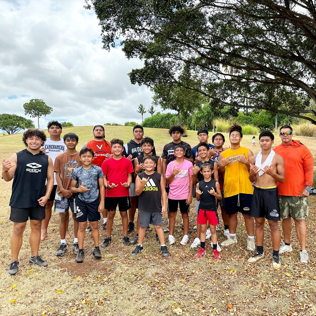 iampaulalferez's tweet photo. HILL Training Fridays be 🔥

Join us this Friday 9am! 

#TrainLikeAnAthlete #TrainLikeAPro #SpeedTraining #SpeedAgility #FunctionalTraining #StrengthTraining #PerformanceTraining #PersonalTrainer #SportsPerformance #SoccerTraining #FootballTraining #BasketballTraining #baseball https://t.co/cgHhs7JRfh