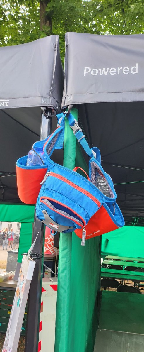 commandohut's tweet image. Welke wandelaar werd er vanmorgen wakker en dacht ik mis iets. Je mag je loopgordel ophalen bij de Commandohut. We staan in het centrum van Wijchen.