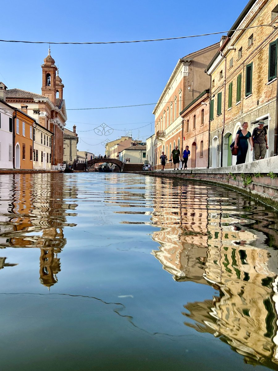 velvetescape's tweet photo. Comacchio, also known as ‘Little Venice’, is an old fishing town built on 13 islands in a lagoon south of Venice. It doesn’t have the grandeur of Venice but it definitely has lots of charm and serene beauty. It’s one of my favourite places #inEmiliaRomagna #visitcomacchio ad https://t.co/K2BD2hZJZD