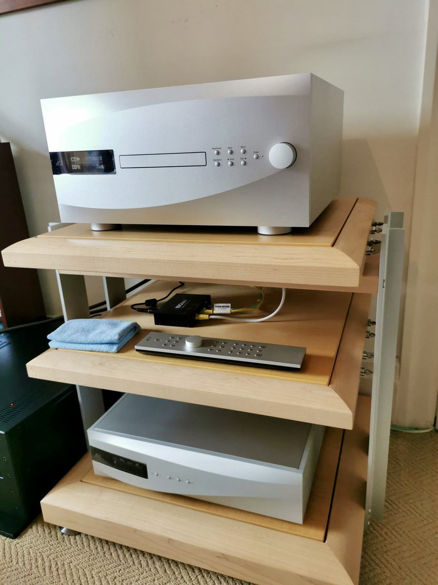 hifilounge's tweet photo. Another very happy customer last week when we installed his Limited Edition dCS Vivaldi One APEX + Vivaldi Clock to really finish off his awesome system, needless to say it sounded amazing 👌
@dCSonlythemusic #dcsaudio #dcsvivaldi #highendaudio #hifi #audiophile #luxury https://t.co/iyyCOSmKuw
