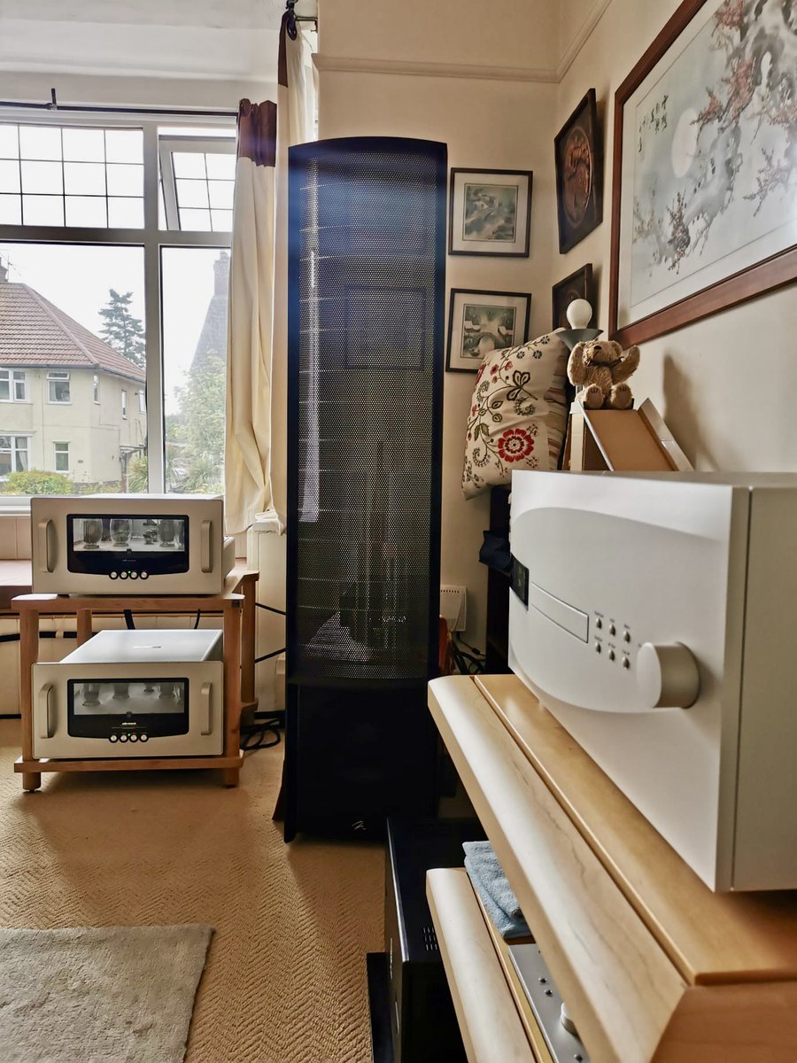 hifilounge's tweet photo. Another very happy customer last week when we installed his Limited Edition dCS Vivaldi One APEX + Vivaldi Clock to really finish off his awesome system, needless to say it sounded amazing 👌
@dCSonlythemusic #dcsaudio #dcsvivaldi #highendaudio #hifi #audiophile #luxury https://t.co/iyyCOSmKuw