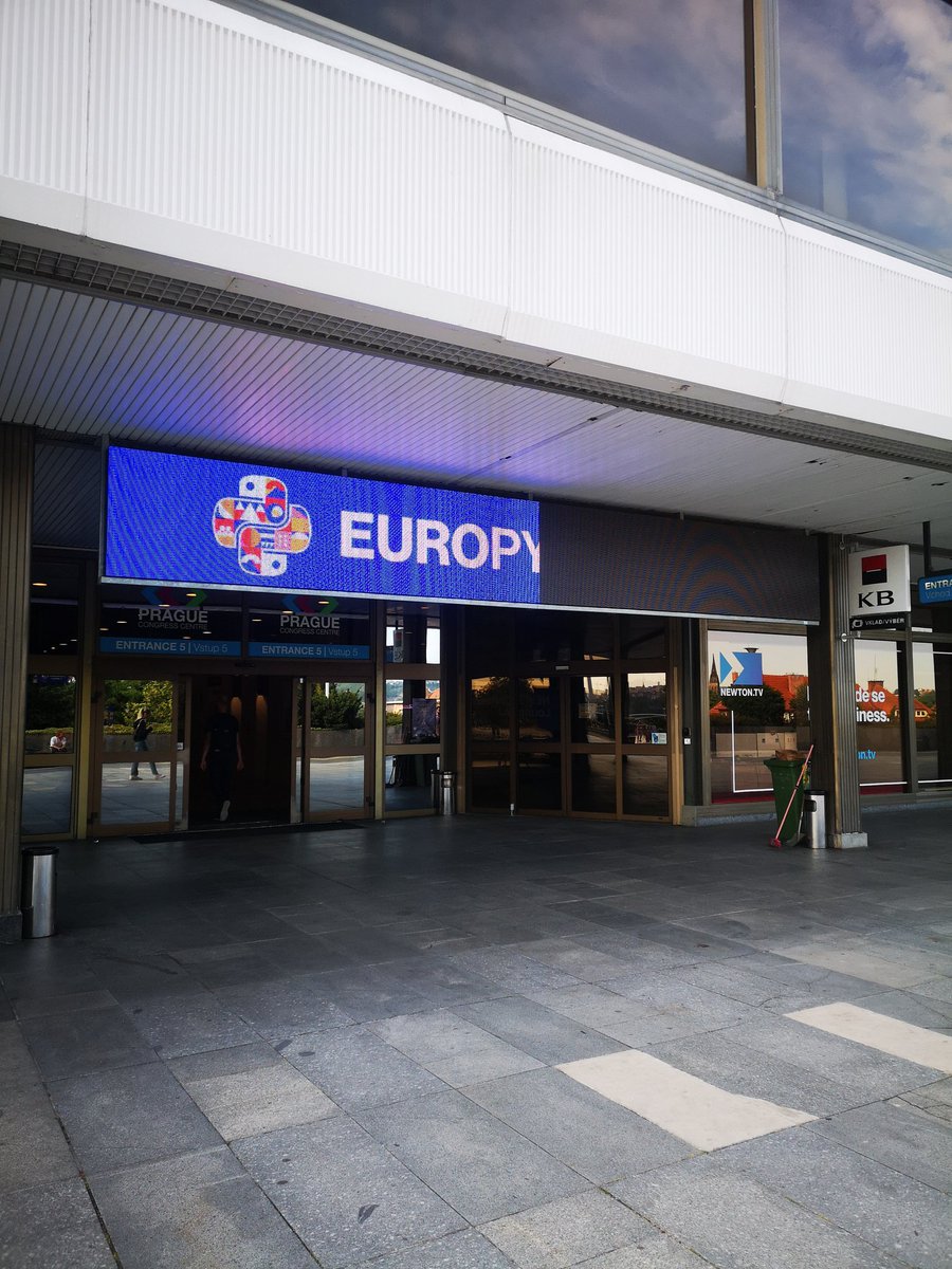 esterbeltrami's tweet image. Seems like a progession bar now... Half way through 😂

#EuroPython2023