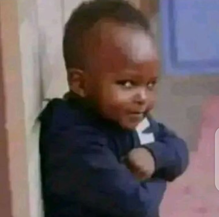 dela_gatta's tweet photo. Wewe ata kama huna kakitu unaeza itikia kulindwa na pickpocketer Ako na panga 😂😂😂
#MaandamanoWednesdayToFriday #MosesKuria https://t.co/c2EiNXTxlG
