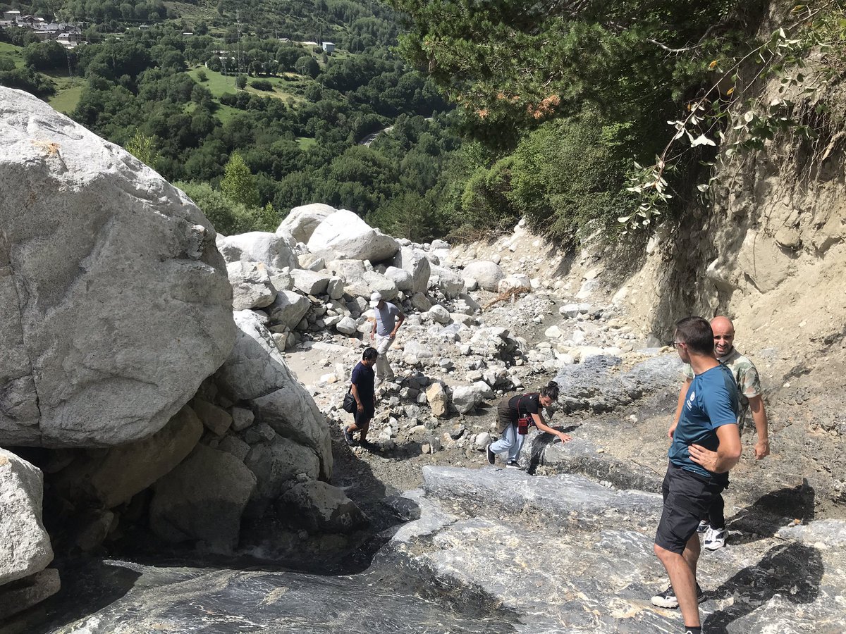 MarcelHurlimann's tweet photo. Visit of coordinator @MicheleCalvello to our demonstrator site @Val_dAran @TheHuT_EU @arantec @EscolaCaminsUPC https://t.co/WaXI7aBuqk