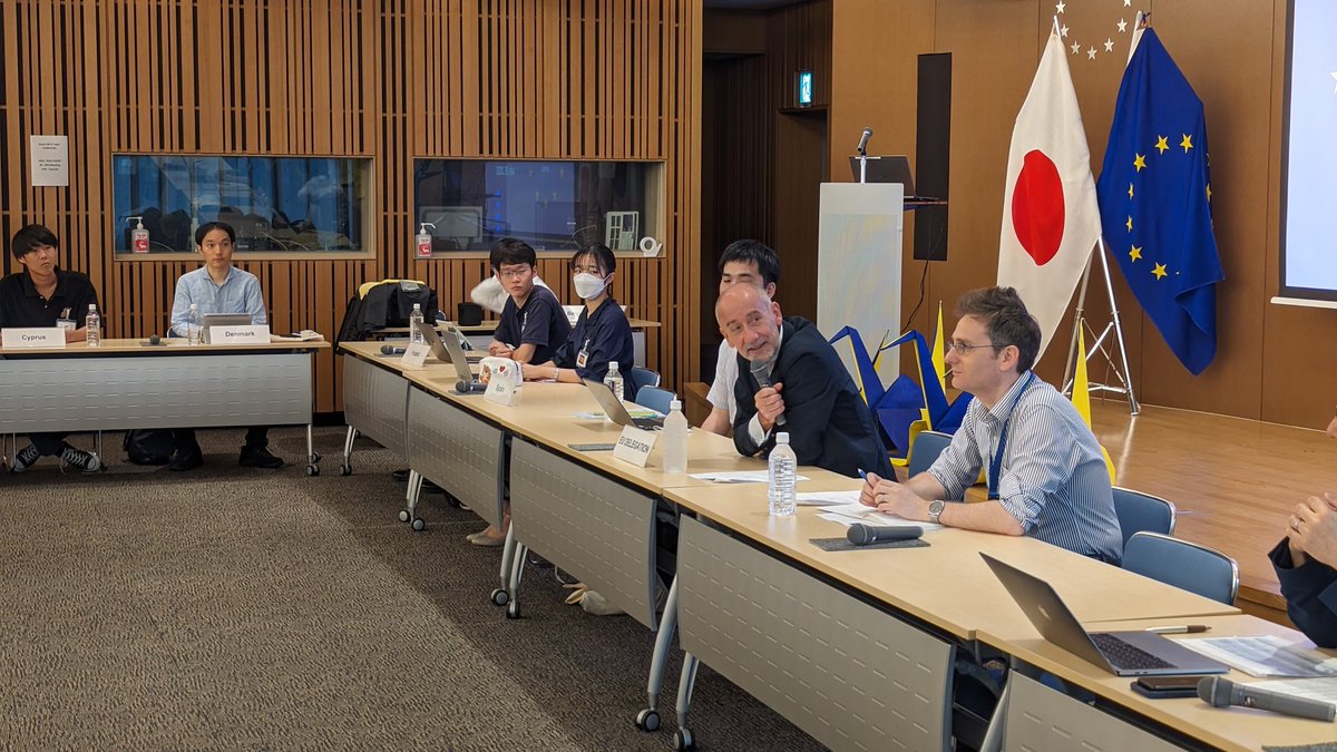 EUAmbJapan's tweet image. An inspiring morning spent with the Model European Union students, who will be representing the EU Members States this October to debate climate change issues at the University of Tokyo @UTokyo_News_en.🏫🇪🇺 
Good luck with your preparations!👍
#ModelEU
